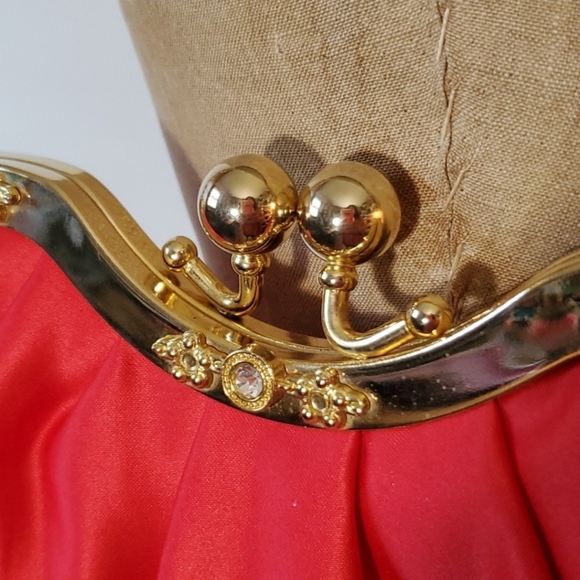 Jessica McClintock Evening Purse Red Satin Gold Chain Kiss Lock - Picture 4 of 8